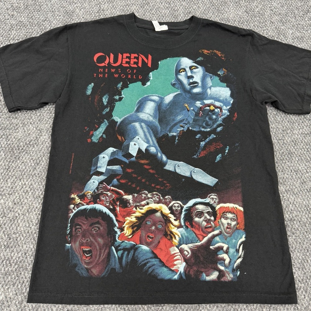 Queen News of the World T-Shirt Size Medium Black Graphic Tee Licensed 2008